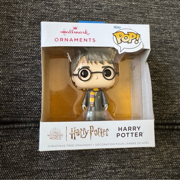 Hallmark Harry Potter Christmas Tree Ornament - Picture 1 of 5
